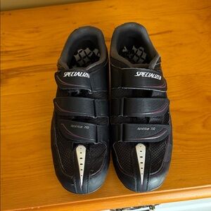 Specialized Women’s Black and Silver clip-in Cycling Shoes